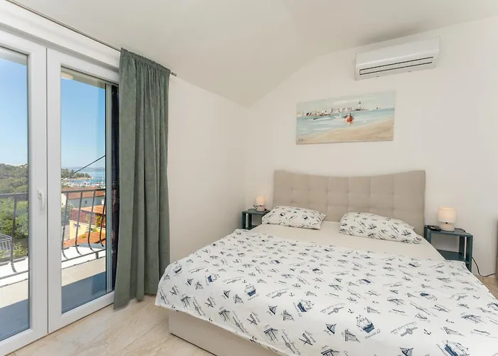 Semesterbostad Holiday Home Drage Drage