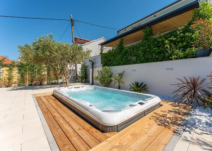 Holiday Home Drage 펜션 *