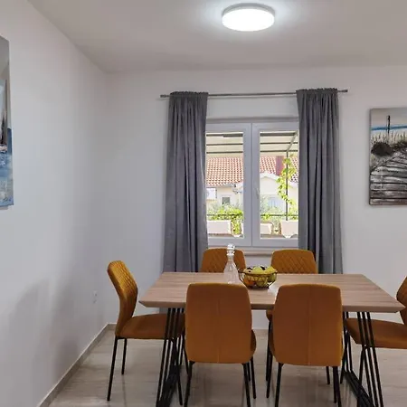 Holiday Home Drage * Drage