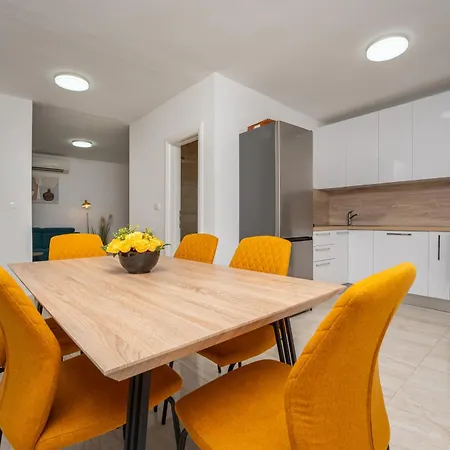 Holiday Home Drage *