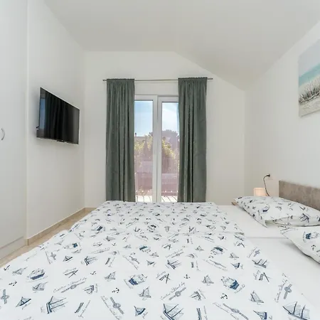 Holiday Home Drage