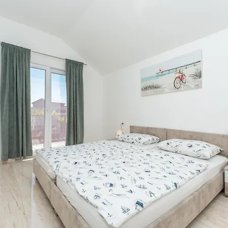 Holiday Home Drage *